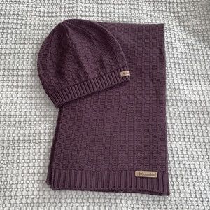 Women’s Columbia Matching Hat and Scarf